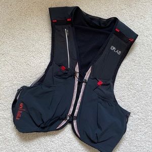 - Salomon S Lab Sense ULTRA 5 running hydration vest / pack — size: medium
